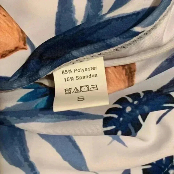 Tropical Blue and White Coconuts Swim Bottoms S - Picture 5 of 6